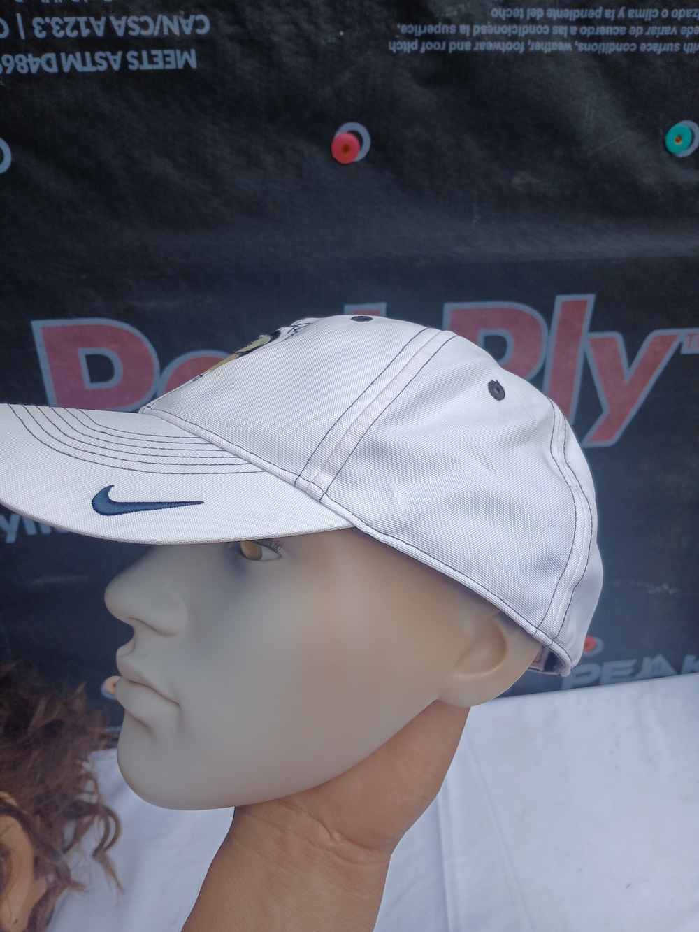 Golf Club White Performance Cap - Picture 4 of 10